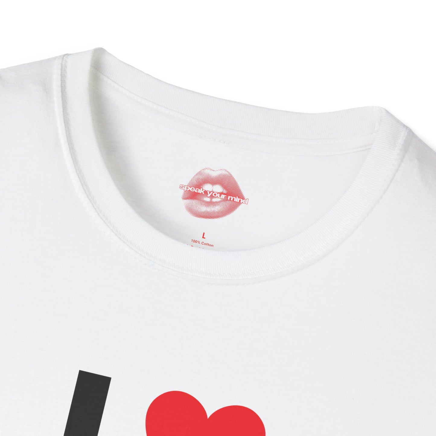 "I Love Hot Dads." | Heart | T-Shirt