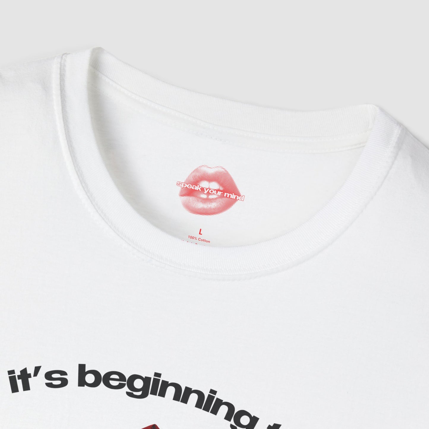 "It's Beginning To Look A Lot Like Chaos." | Santa | T-Shirt