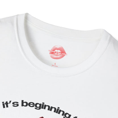 "It's Beginning To Look A Lot Like Chaos." | Santa | T-Shirt