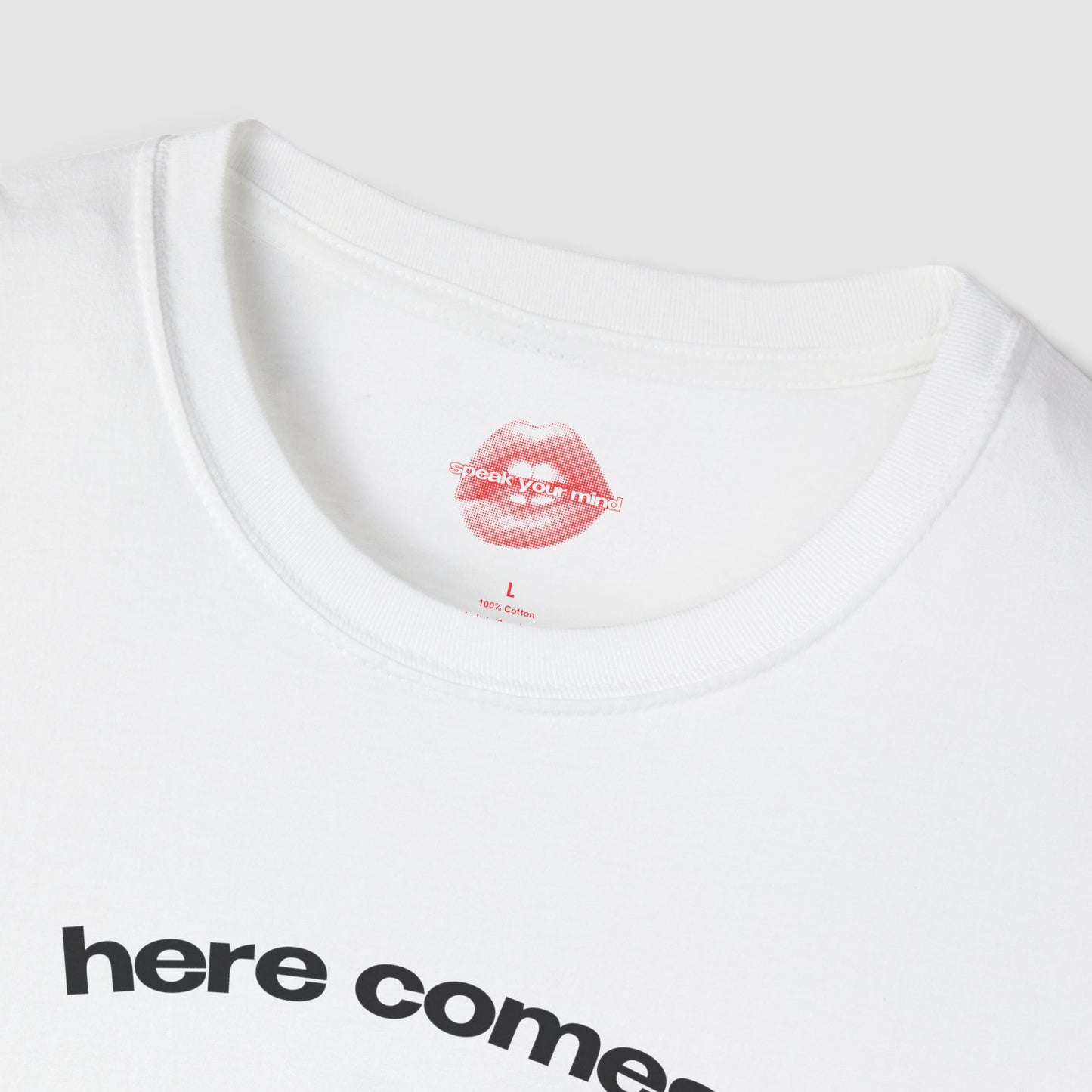 "Here Comes The Breakdown." | Cheering Santa | T-Shirt