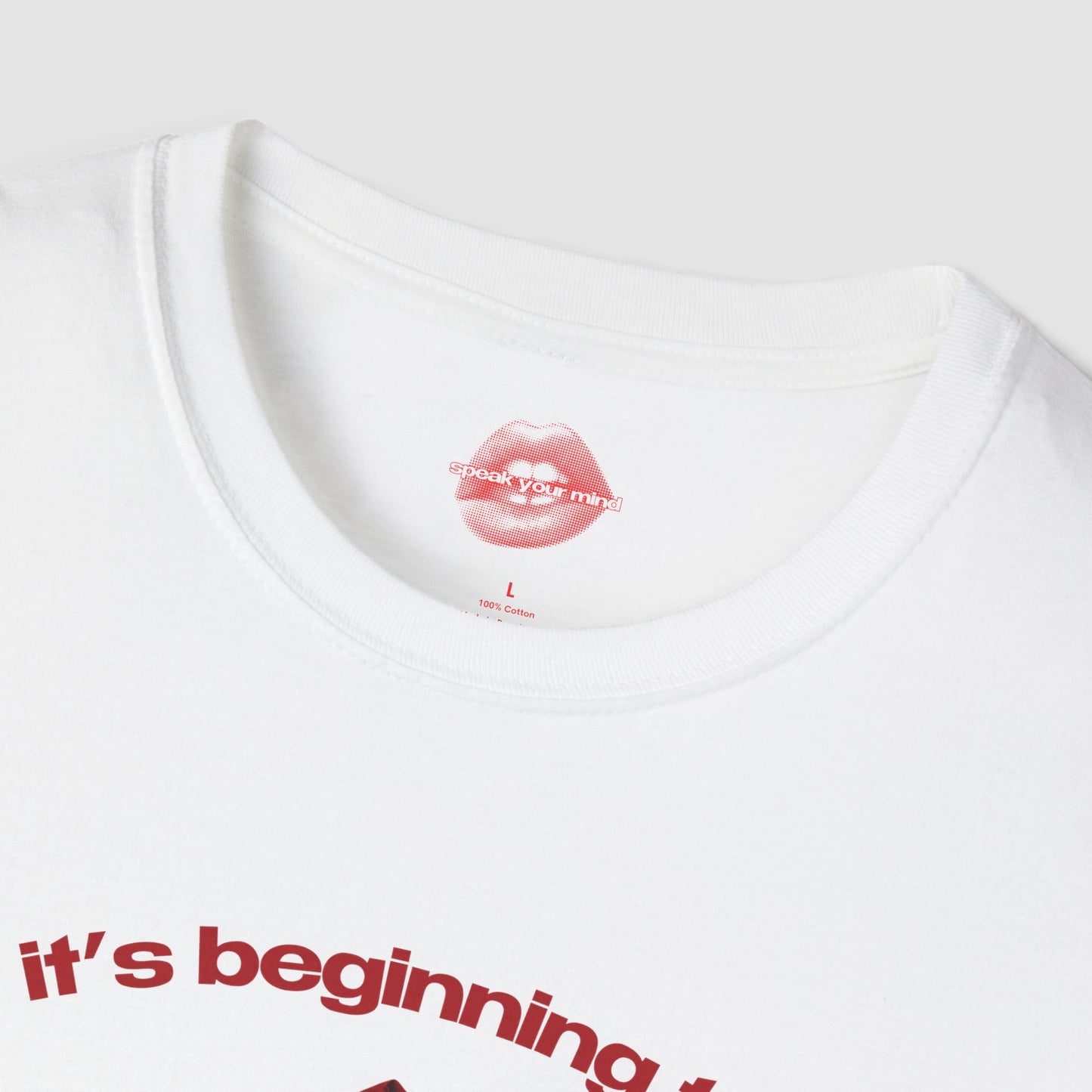 "It's Beginning To Look A Lot Like Chaos." | Santa | T-Shirt