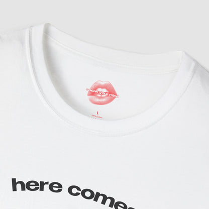 "Here Comes The Breakdown." | Sneaky Santa | T-Shirt